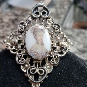 Vintage Brooch  